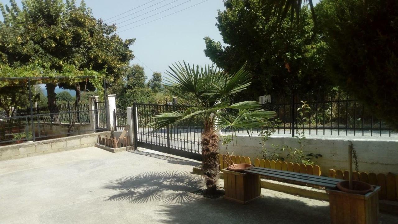 דירות Residenza Monopati Beach Methoni Pierias מראה חיצוני תמונה